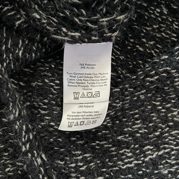 Eddie Bauer black turtle neck Large - Picture 3 of 6